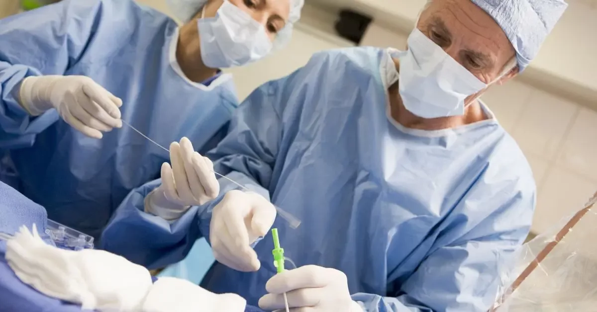 Cardiac Catheterization: Diagnosis, Treatment and Risks